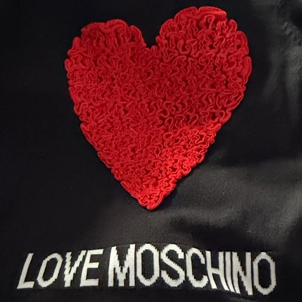 Love Moschino Black Dress with Vibrant Red Heart - Picture 5 of 10
